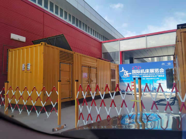 吉县发电车出租-发电机无电压或电压太低怎么办？