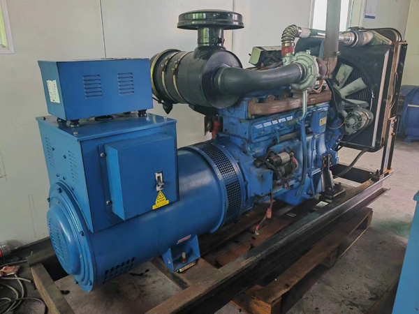 吉县100kW柴油发电机组使用多级机油有哪些优缺点？